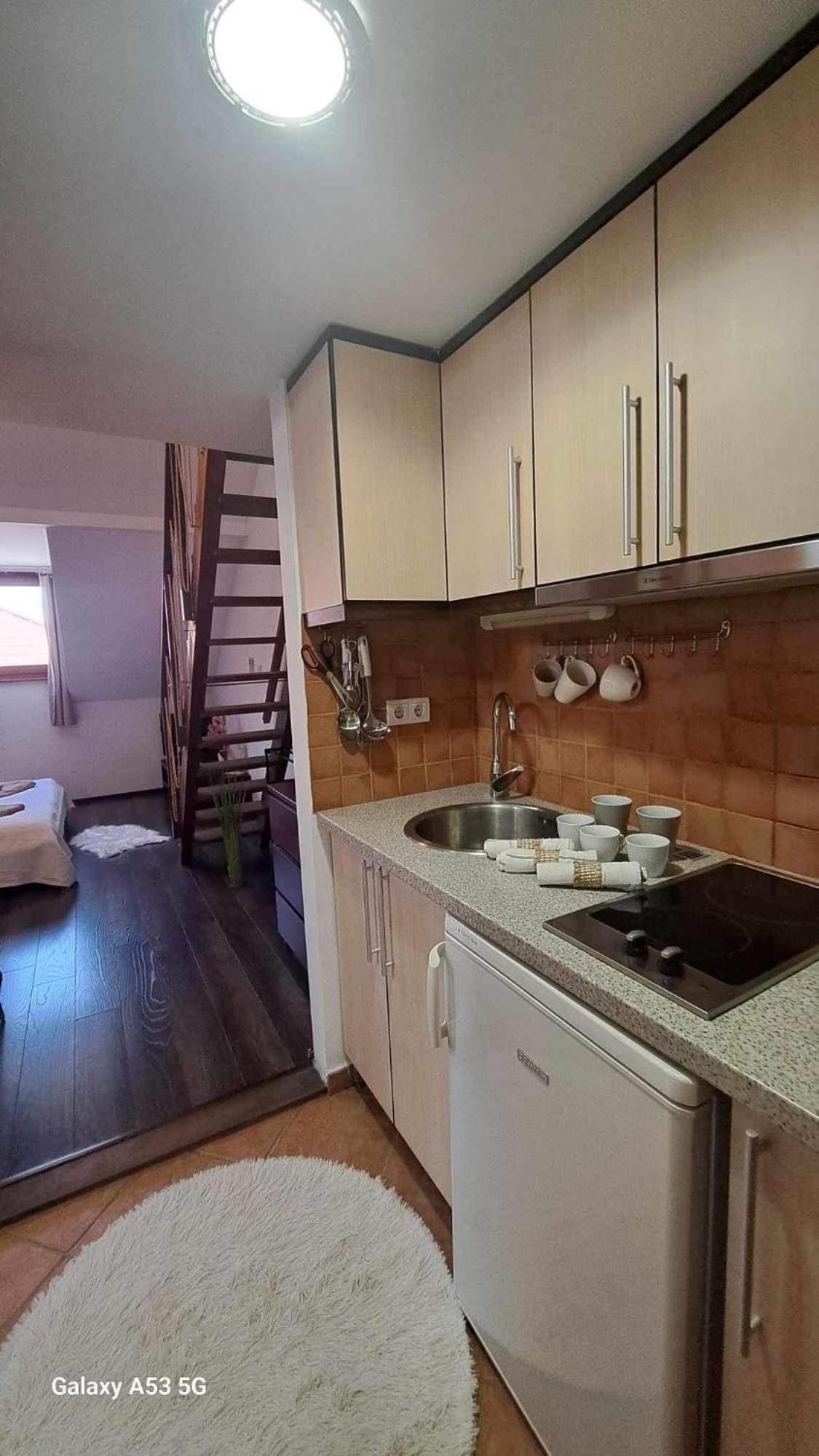 Viktoria Apartman Gyula Exteriör bild